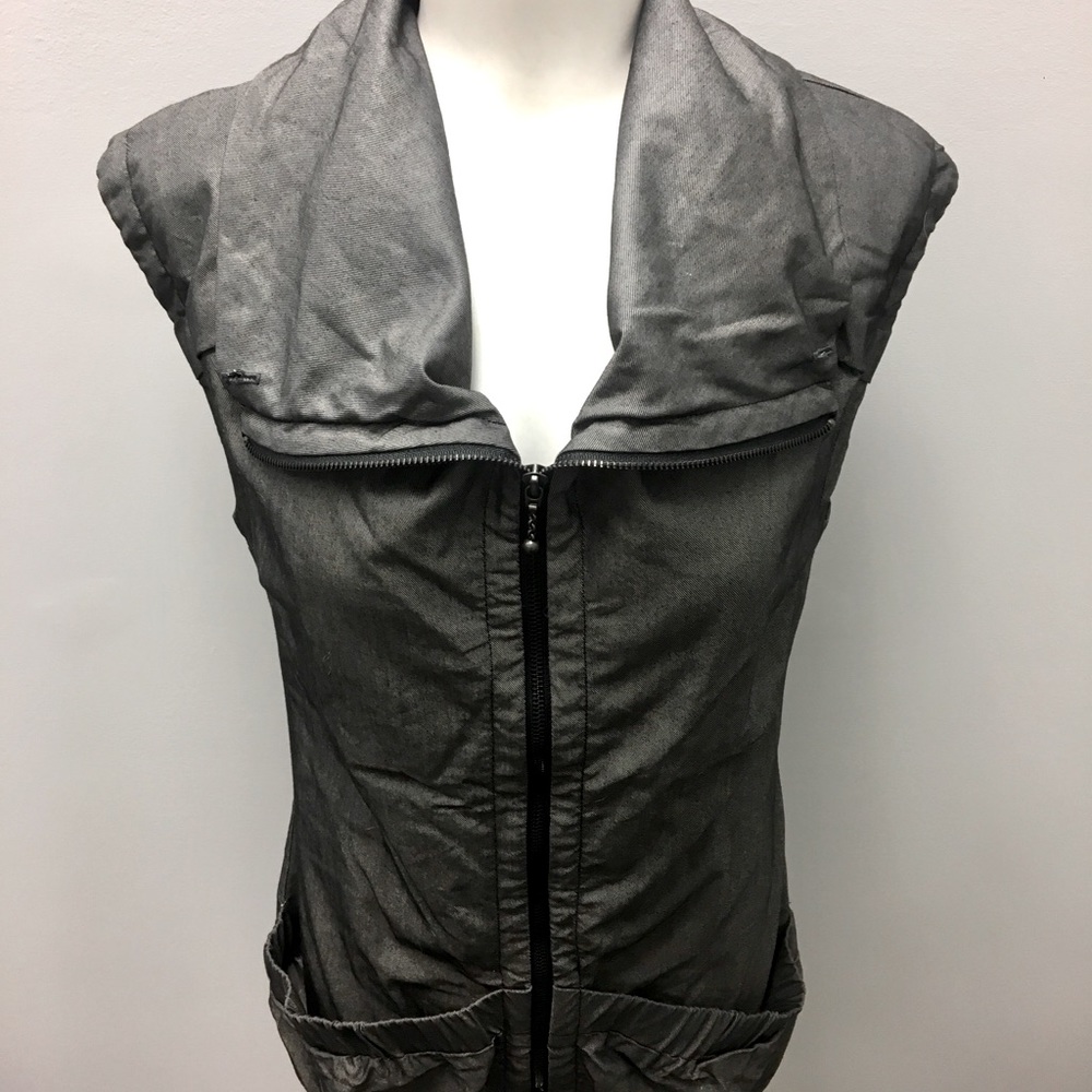 Kitchen Orange vest
